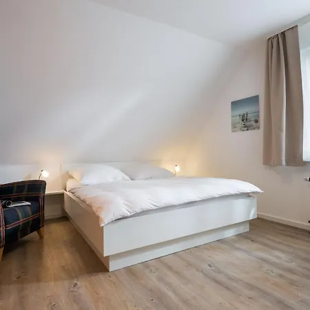 Haus Pamir 3 Seeigel *